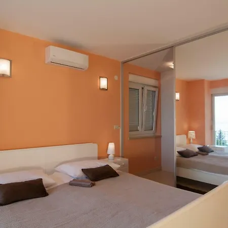 Apartment Bellevue