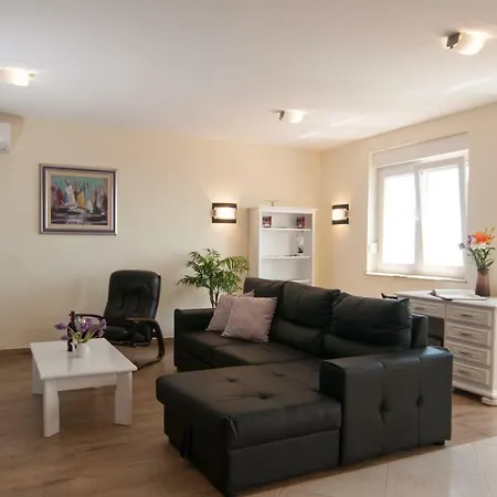 Apartment Bellevue